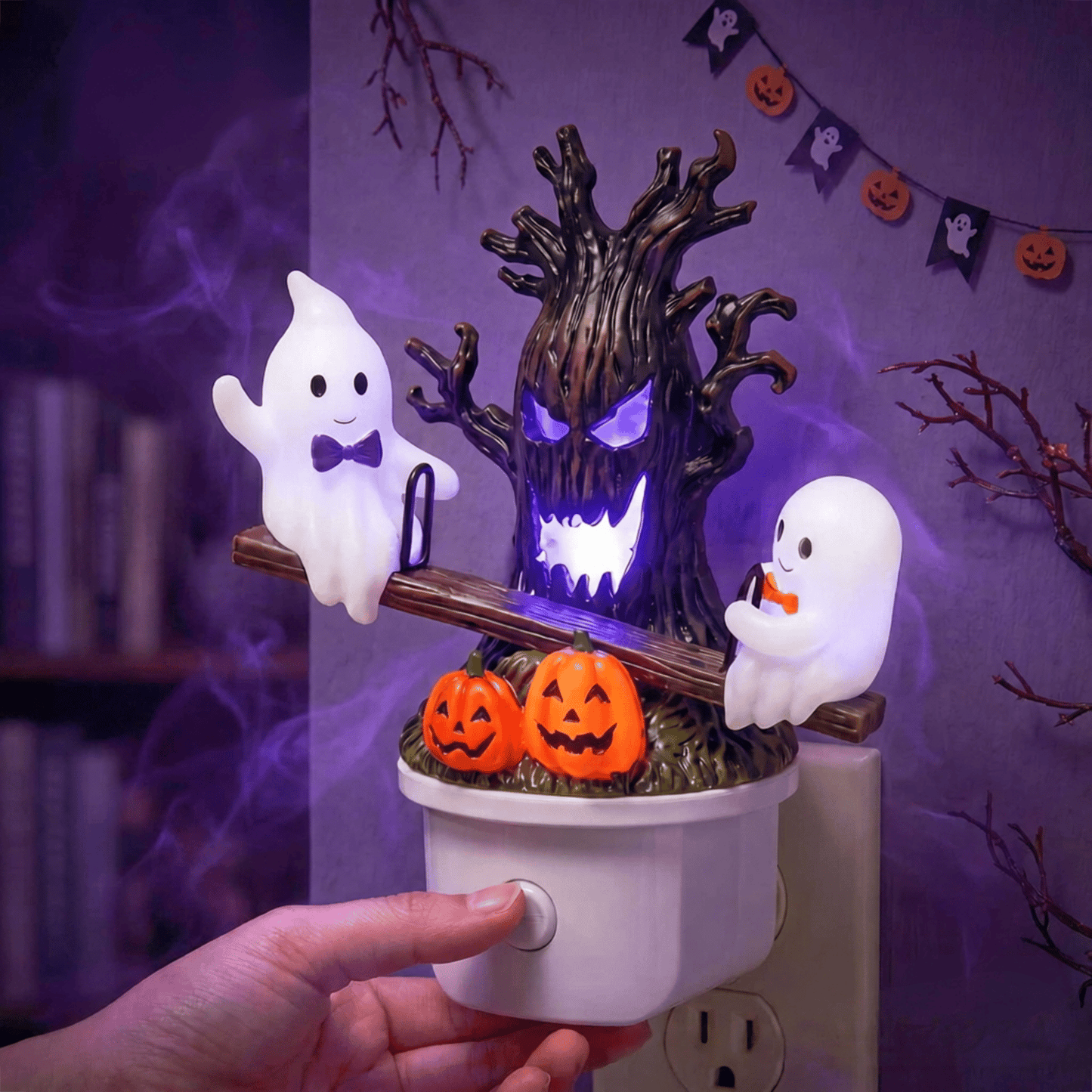 🔥PROMO CHAUDE 49% DE RÉDUCTION - 🎃👻Veilleuse LED avec fantôme balançoire animé à brancher