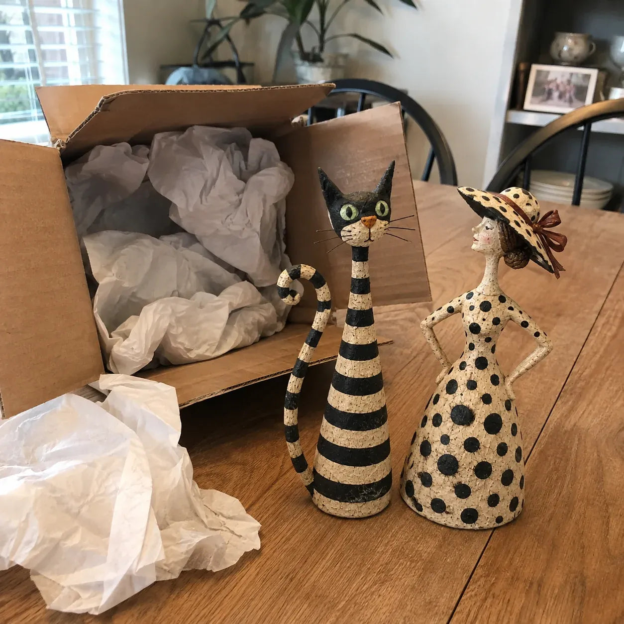 🐱Vintage  Cat & Lady Sculptures