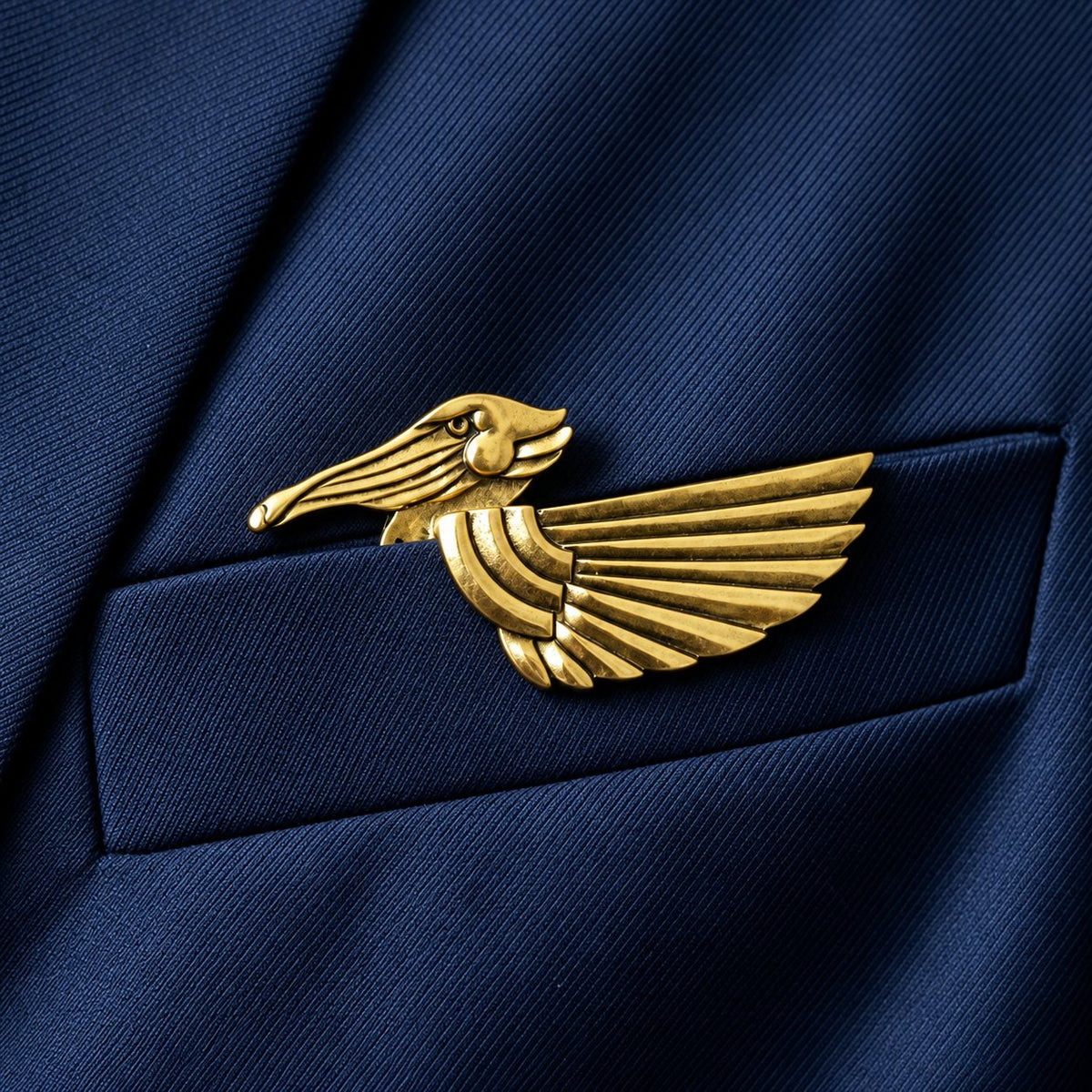 🌟 Luxury Sculpted Animal Brooch – Premium Statement Piece for Suits & Blazers